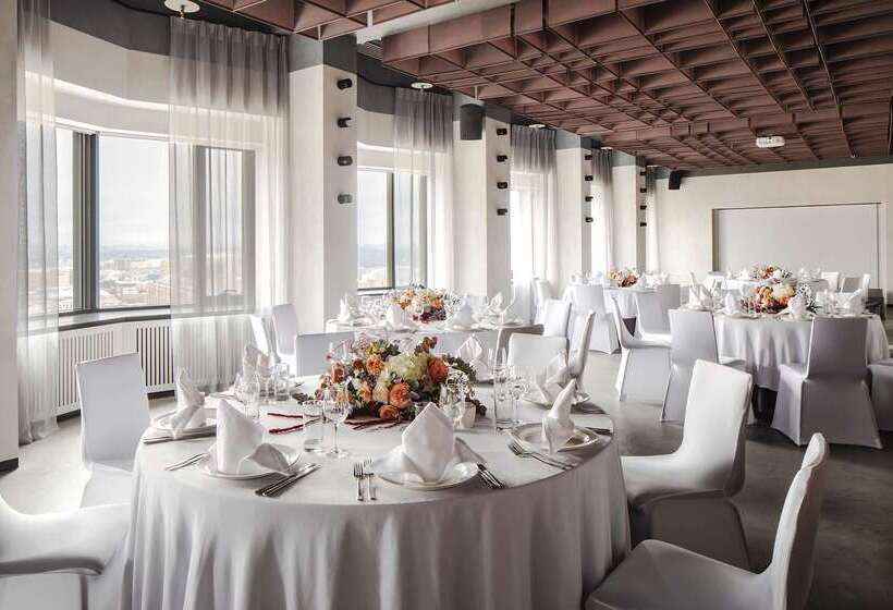 Azimut Hotel Smolenskaya Moscow