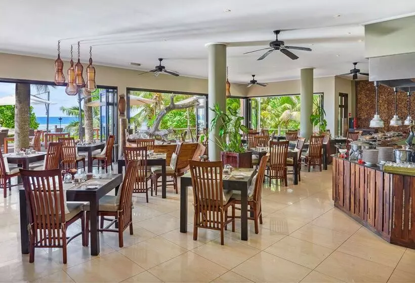 هتل Doubletree By Hilton Seychelles Allamanda Resort & Spa