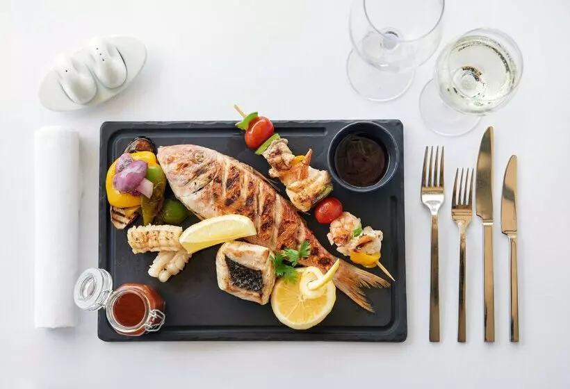 هتل Doubletree By Hilton Seychelles Allamanda Resort & Spa