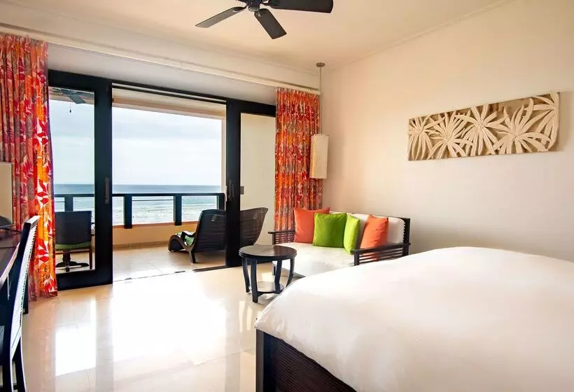 هتل Doubletree By Hilton Seychelles Allamanda Resort & Spa