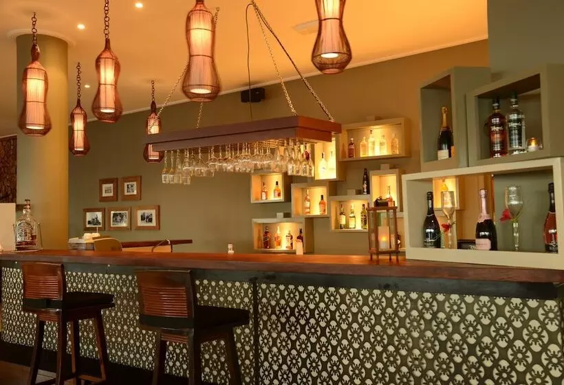 هتل Doubletree By Hilton Seychelles Allamanda Resort & Spa