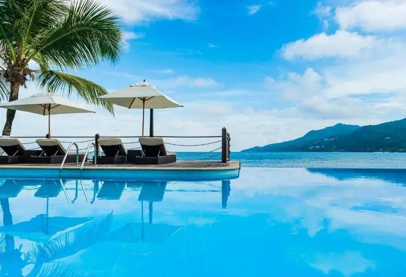 هتل Fisherman S Cove Resort