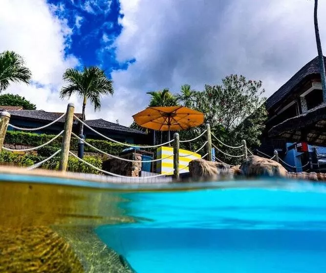 هتل Fisherman S Cove Resort