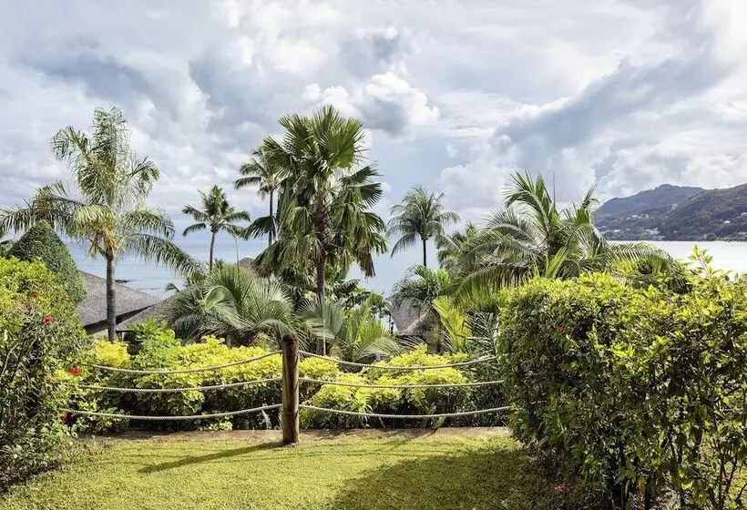 هتل Fisherman S Cove Resort