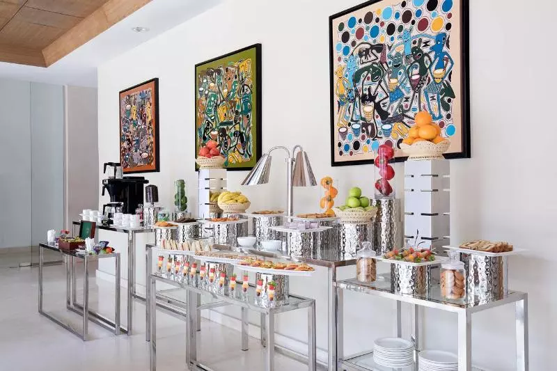 هتل Four Points By Sheraton Dar Es Salaam New Africa