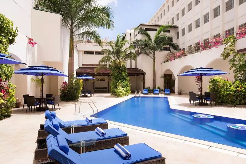 هتل Four Points By Sheraton Dar Es Salaam New Africa