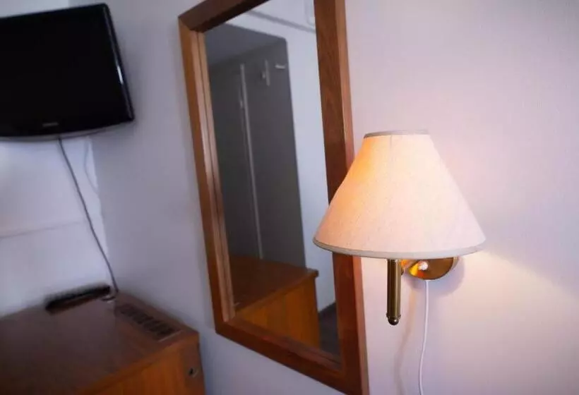 בית מלון כפרי Li Keurusselkä