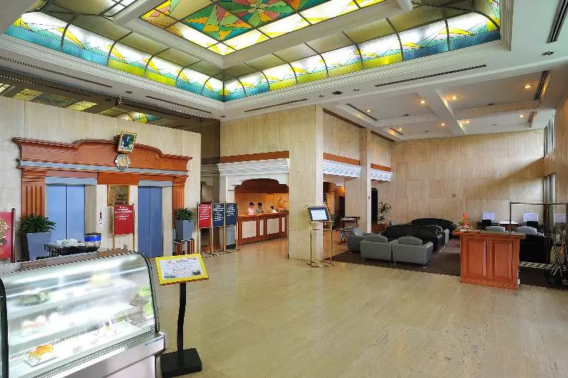 호텔 Phuket Merlin