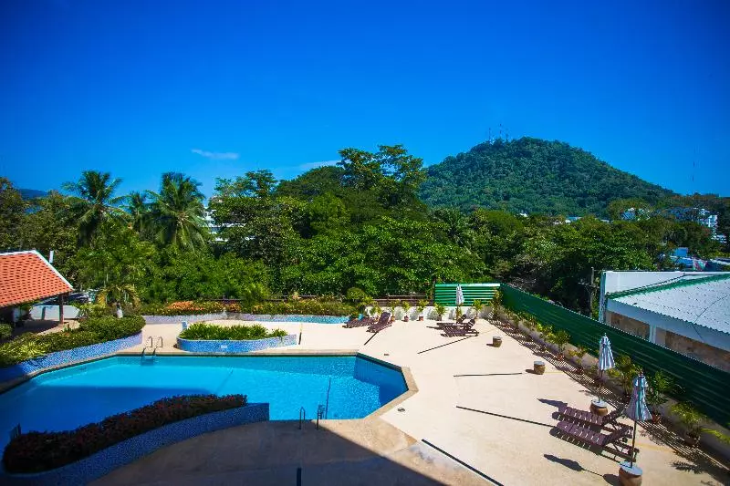 فندق Phuket Merlin