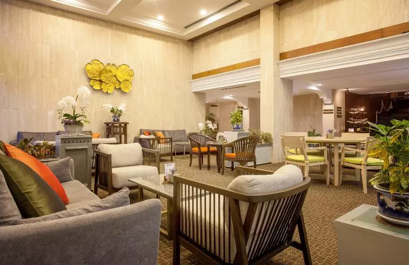 호텔 Phuket Merlin