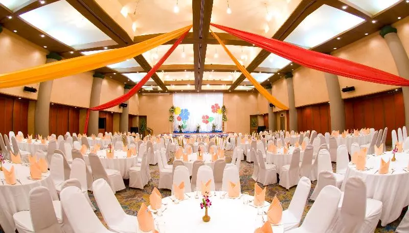 호텔 Phuket Merlin