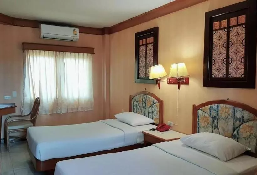 Отель Sawasdipong