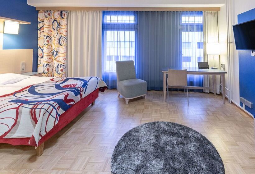 בית מלון כפרי Scandic Hameenlinna City