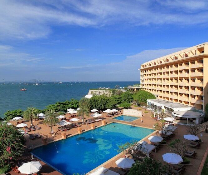 אתר נופש Dusit Thani Pattaya