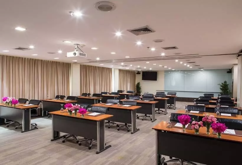 אתר נופש Dusit Thani Pattaya