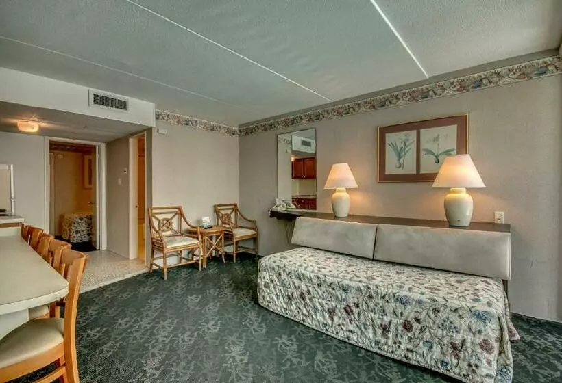 Admiral Resort Motel