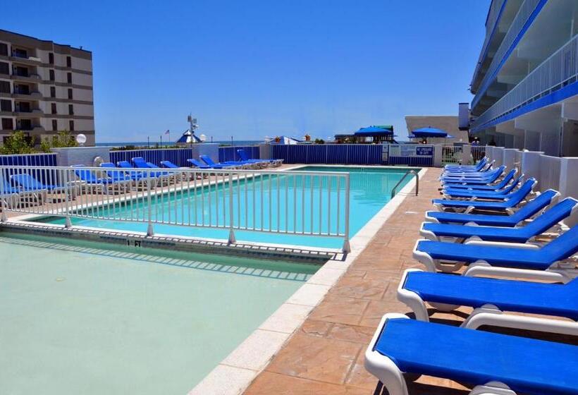 Admiral Resort Motel