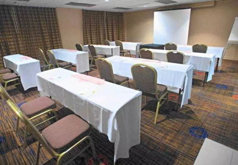 호텔 Courtyard By Marriott Baldwin Park