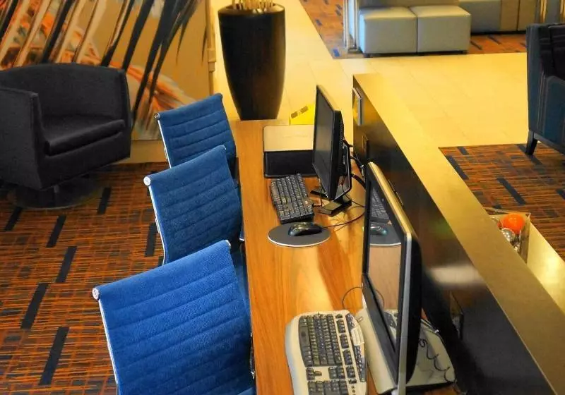 호텔 Courtyard By Marriott Baldwin Park