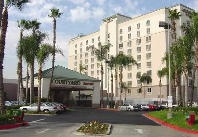 호텔 Courtyard By Marriott Baldwin Park