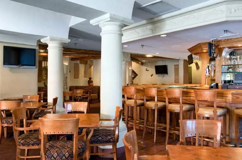 בית מלון כפרי Albuquerque Crowne Plaza, An Ihg