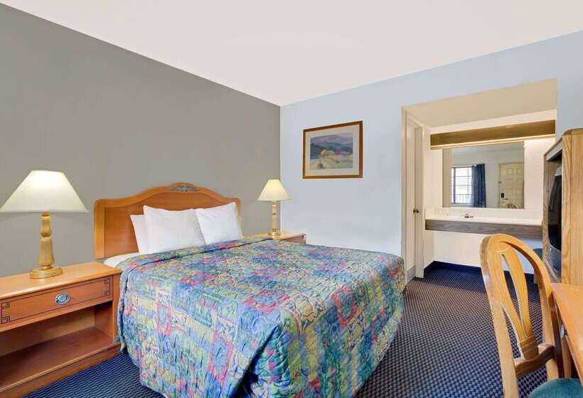 Отель Days Inn & Suites By Wyndham Needles