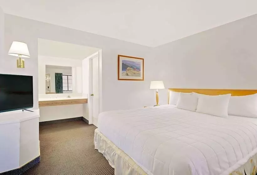 فندق Days Inn & Suites By Wyndham Needles