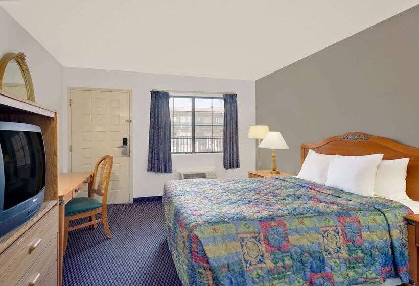 Отель Days Inn & Suites By Wyndham Needles