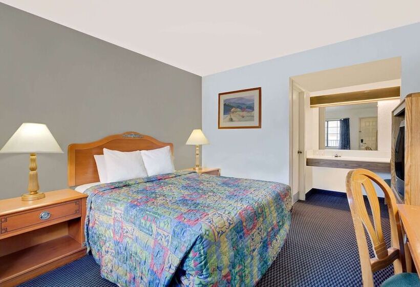 Отель Days Inn & Suites By Wyndham Needles