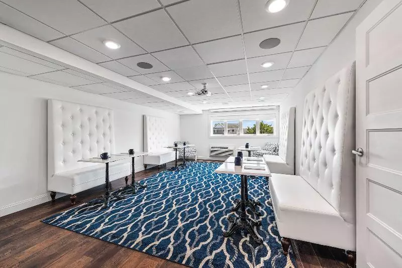 Отель Icona Cape May