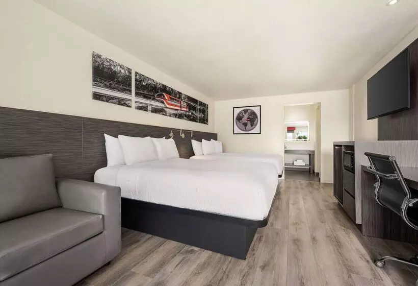 酒店 Ramada By Wyndham Anaheim Convention Center