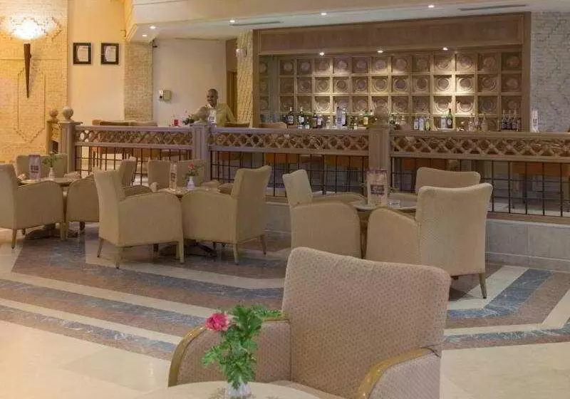 בית מלון כפרי Ras El Ain