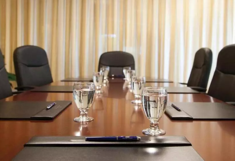 בית מלון כפרי The Abbey Resort