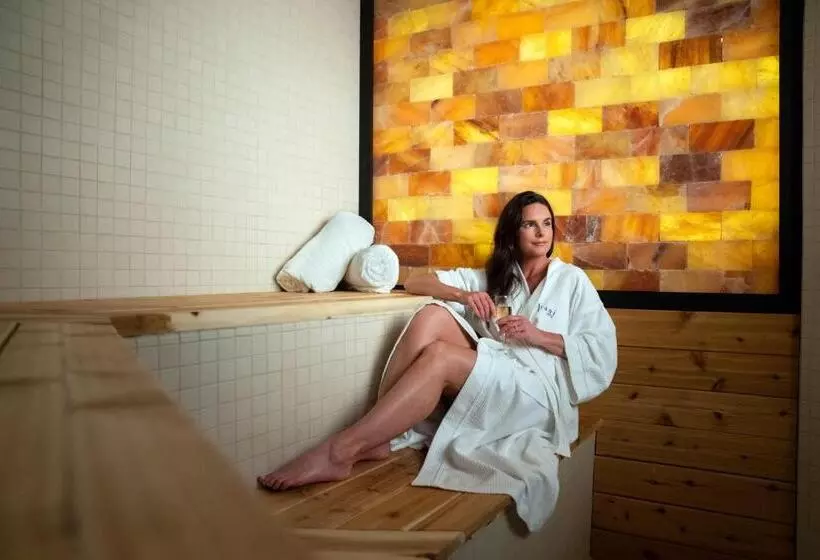 בית מלון כפרי The Abbey Resort