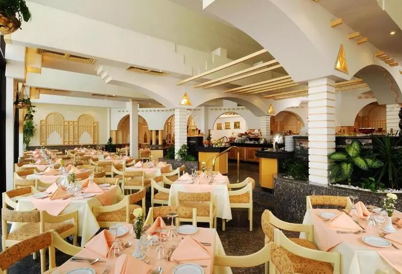 هتل Pyramids Resort by Jaz