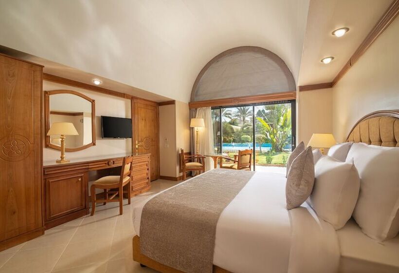 هتل Pyramids Resort by Jaz