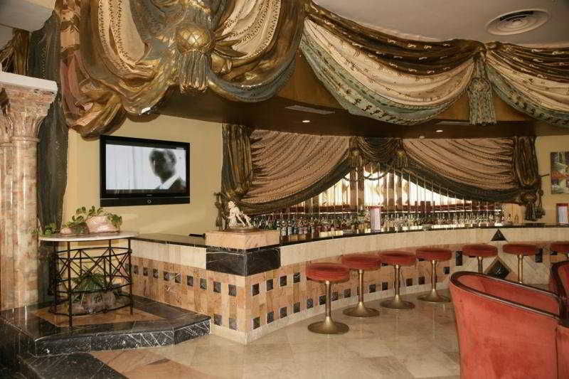 Hotel Villa Clara Hana Palace