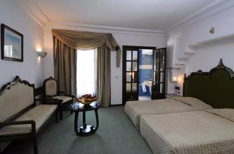 Hotel Villa Clara Hana Palace