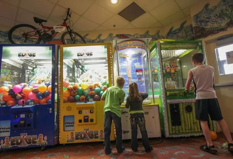 Edgewater Hotel & Waterpark