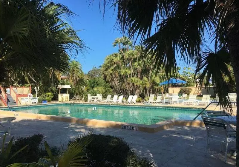 Golden Host Resort  Sarasota