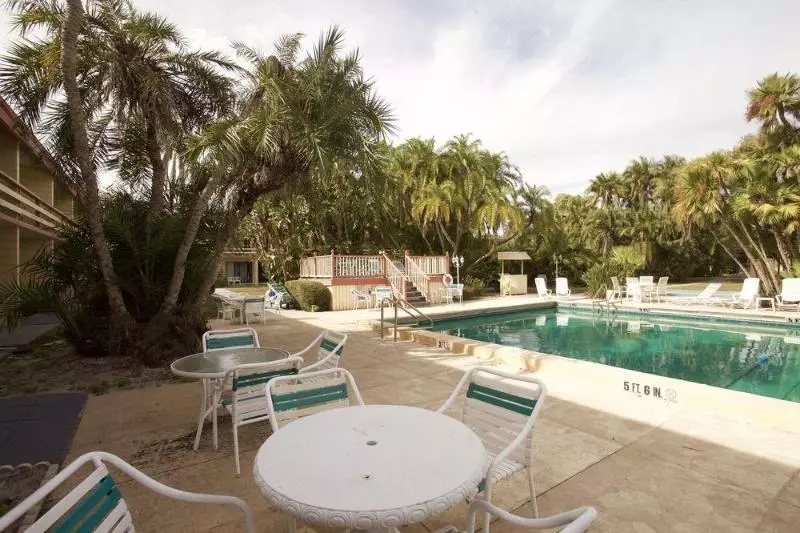 Golden Host Resort  Sarasota