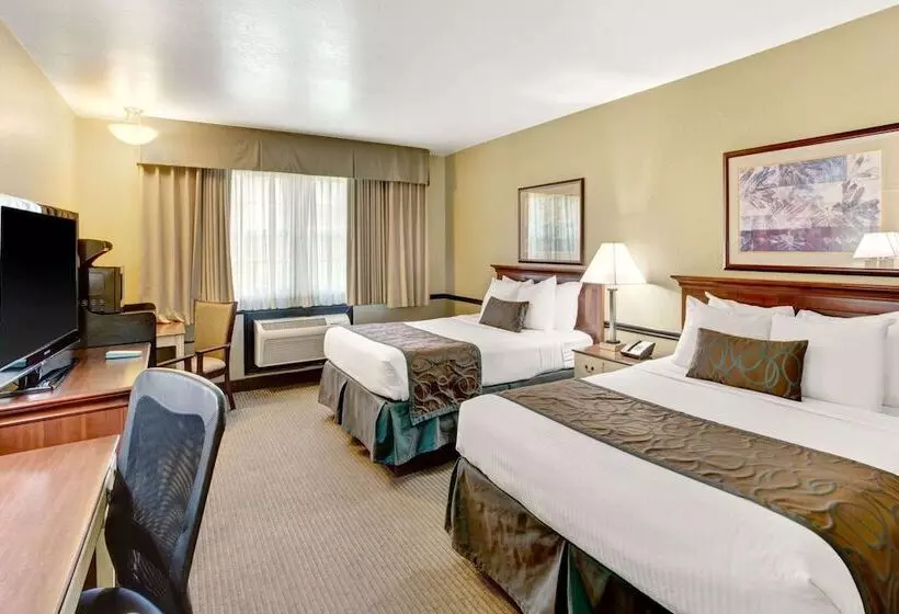 בית מלון כפרי Baymont By Wyndham Provo River