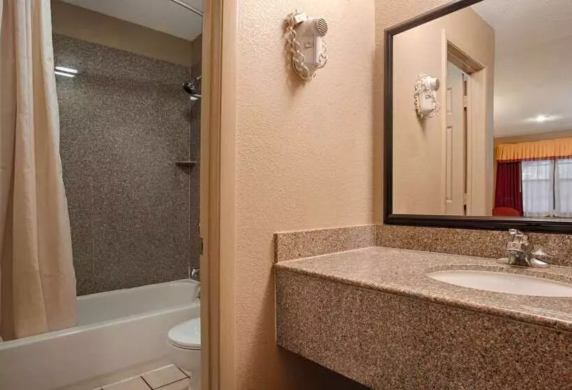 酒店 Best Western Delhi Inn