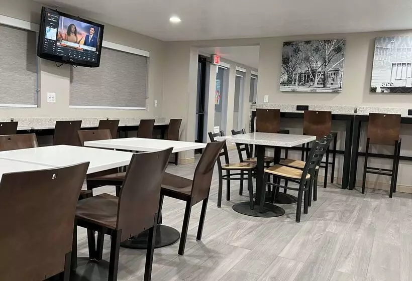 Отель Best Western El Rancho Palacio