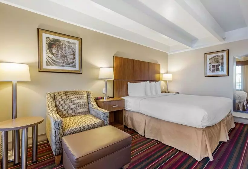 Отель Best Western El Rancho Palacio