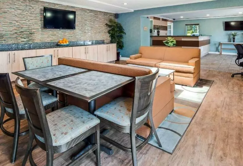 Отель Best Western Leisure Inn