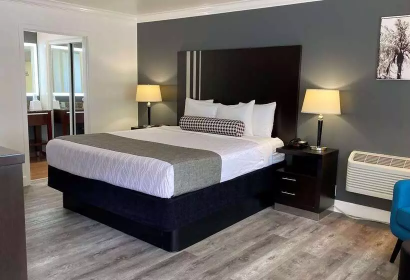 فندق Best Western Park Crest Inn