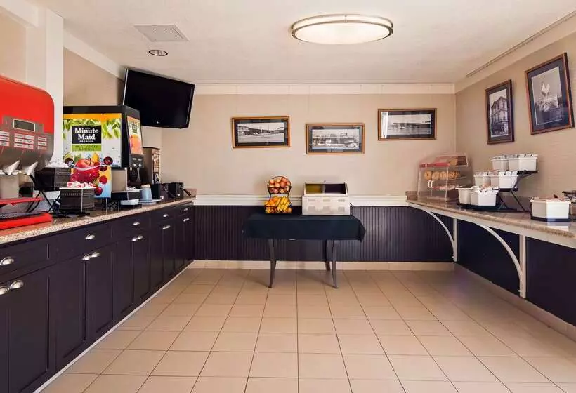 فندق Best Western Petaluma Inn