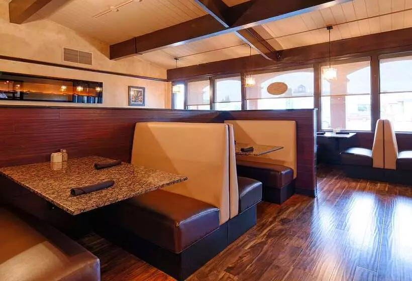 فندق Best Western Petaluma Inn