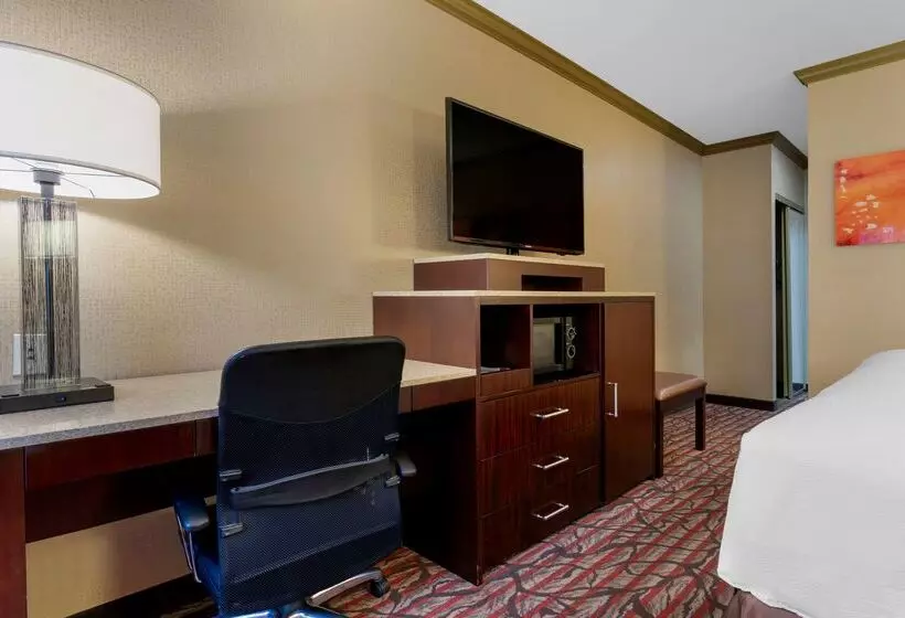 فندق Best Western Plus Brookside Inn